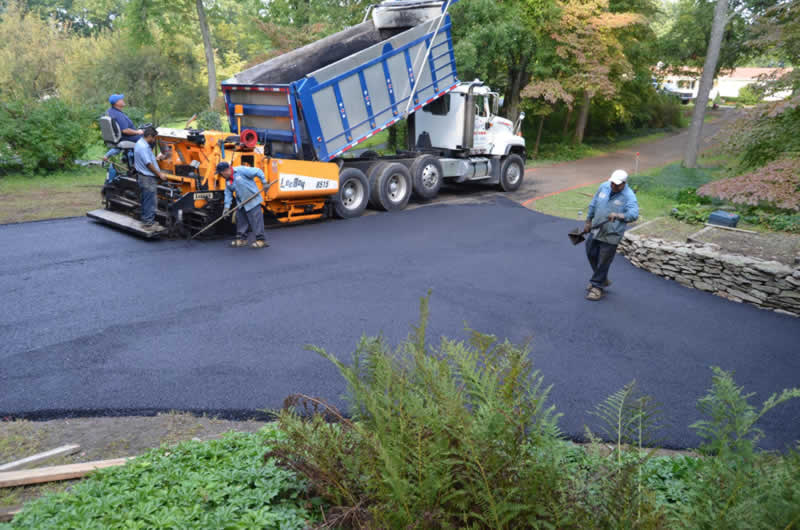 excavating - Briggs Paving